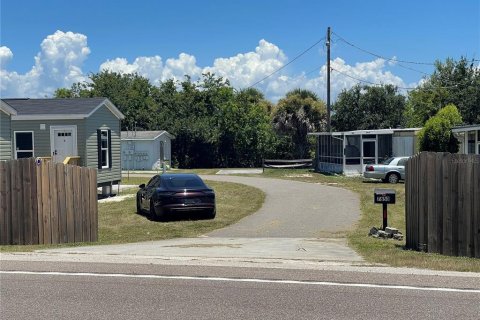 Immobilier commercial à vendre à Okeechobee, Floride: 44.22 m2 № 1323424 - photo 2