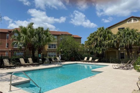 Condo in Orlando, Florida, 1 bedroom  № 1353610 - photo 15