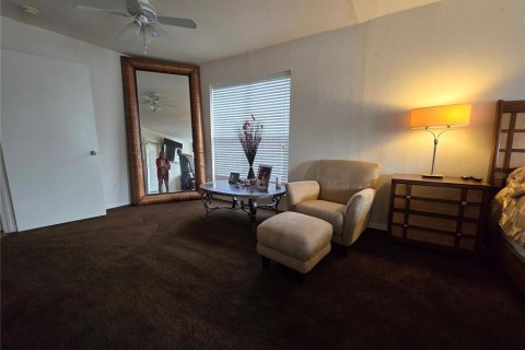 Condo in Tampa, Florida, 3 bedrooms  № 1353432 - photo 18