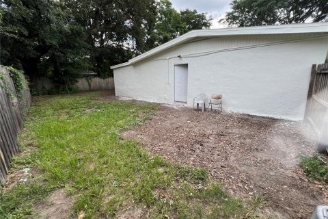 House in Tampa, Florida 3 bedrooms, 168.52 sq.m. № 1264798 - photo 24