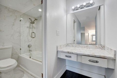 Condo in Sunny Isles Beach, Florida, 2 bedrooms  № 1216150 - photo 6