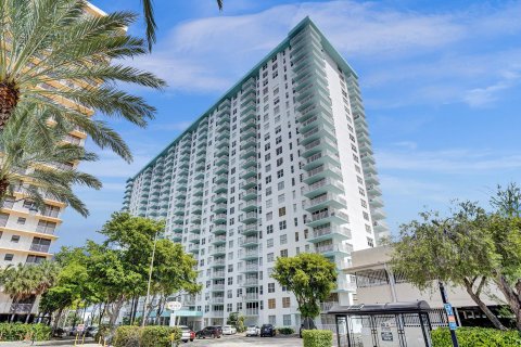 Copropriété à vendre à Sunny Isles Beach, Floride: 2 chambres, 138.24 m2 № 1216150 - photo 19