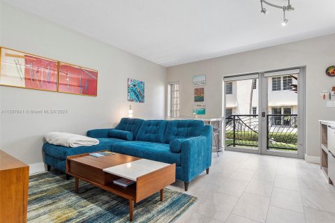 Condominio en venta en Miami Beach, Florida, 1 dormitorio, 60.48 m2 № 1209392 - foto 2