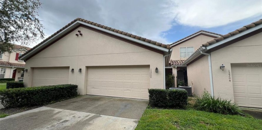 Townhouse in Orlando, Florida 3 bedrooms, 164.16 sq.m. № 1356406