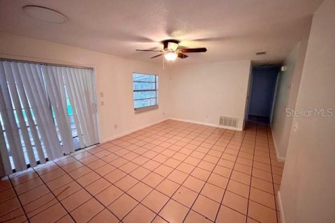 House in Altamonte Springs, Florida 3 bedrooms, 103.31 sq.m. № 1356408 - photo 9