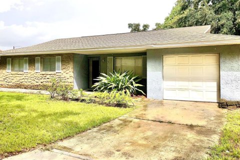 House in Orlando, Florida 3 bedrooms, 92.72 sq.m. № 1356407 - photo 1