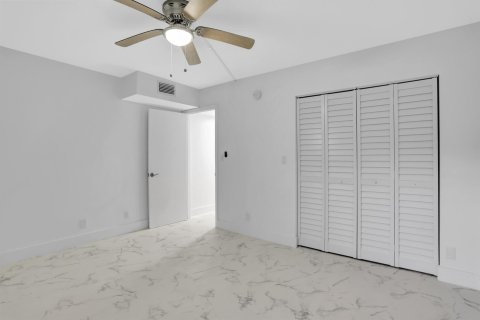 Condominio en venta en Coconut Creek, Florida, 2 dormitorios, 107.4 m2 № 914458 - foto 25