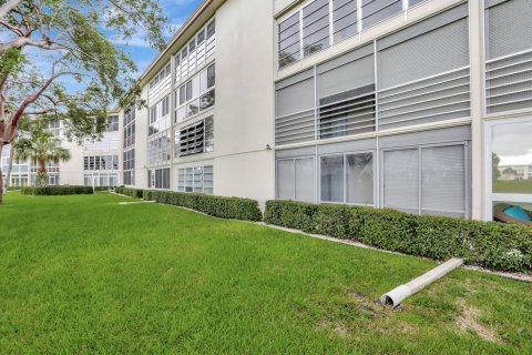 Condominio en venta en Coconut Creek, Florida, 2 dormitorios, 107.4 m2 № 914458 - foto 16