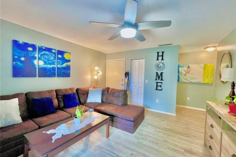 Condo in Tampa, Florida, 1 bedroom  № 1265614 - photo 3