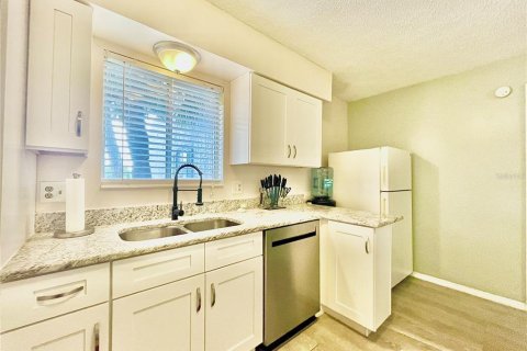 Condo in Tampa, Florida, 1 bedroom  № 1265614 - photo 5