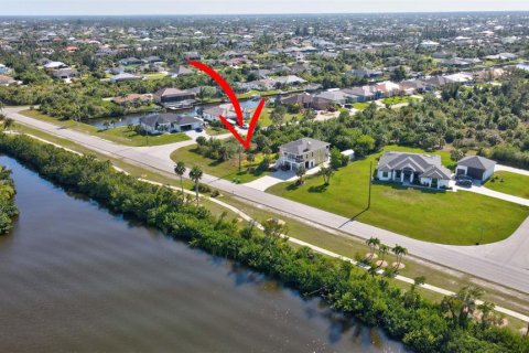 Terreno en venta en Port Charlotte, Florida № 1105508 - foto 2