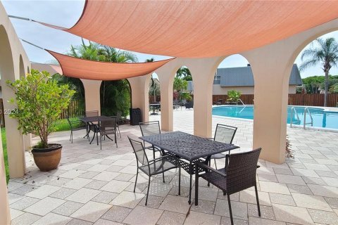 Copropriété à vendre à Davie, Floride: 2 chambres, 100.33 m2 № 1228133 - photo 18