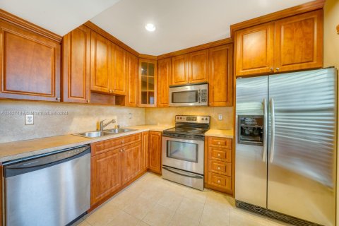 Copropriété à vendre à Pembroke Pines, Floride: 2 chambres, 81.75 m2 № 1281653 - photo 5