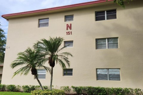 Condo in Pembroke Pines, Florida, 2 bedrooms  № 1281613 - photo 10