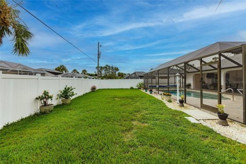 House in Port Charlotte, Florida 3 bedrooms, 191.38 sq.m. № 1267774 - photo 20