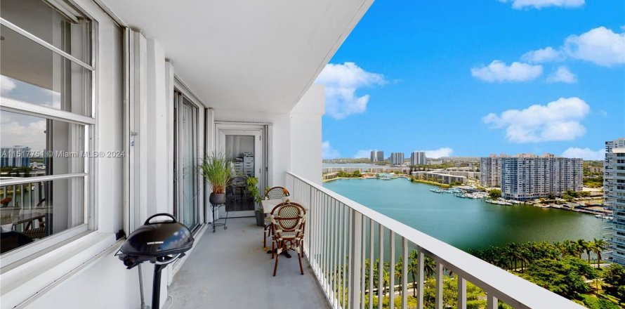 Condo in Aventura, Florida, 2 bedrooms  № 965213