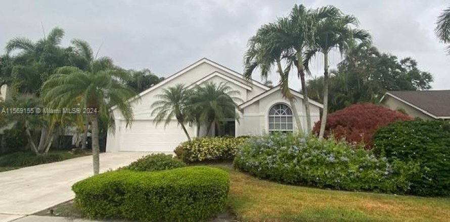 House in Wellington, Florida 3 bedrooms, 179.21 sq.m. № 1135582