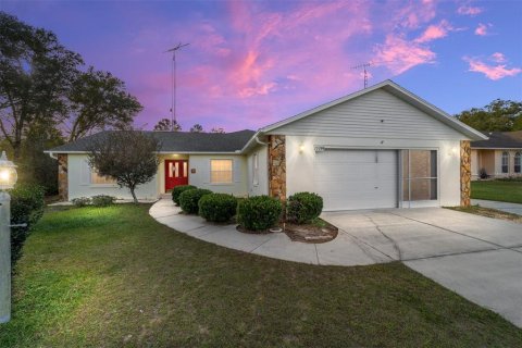 Casa en venta en Ocala, Florida, 3 dormitorios, 206.8 m2 № 884747 - foto 2