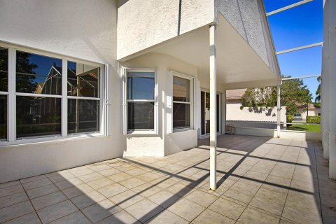 Villa ou maison à vendre à Boynton Beach, Floride: 3 chambres, 194.82 m2 № 913603 - photo 4
