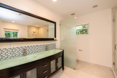 House in Coral Gables, Florida 3 bedrooms № 1384313 - photo 27