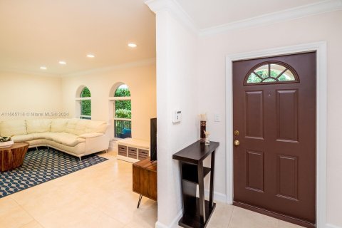 House in Coral Gables, Florida 3 bedrooms № 1384313 - photo 8