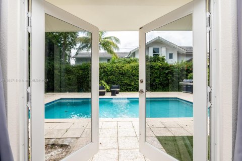 House in Coral Gables, Florida 3 bedrooms № 1384313 - photo 26