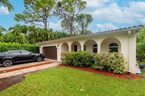 Villa ou maison à vendre à Coral Gables, Floride: 3 chambres № 1384313 - photo 4