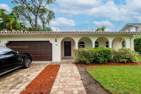 Villa ou maison à vendre à Coral Gables, Floride: 3 chambres № 1384313 - photo 2