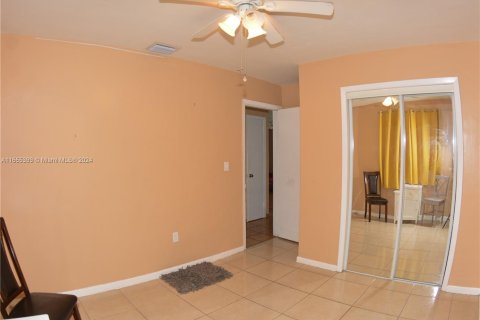 Villa ou maison à vendre à Miami Gardens, Floride: 4 chambres, 163.69 m2 № 1384274 - photo 30