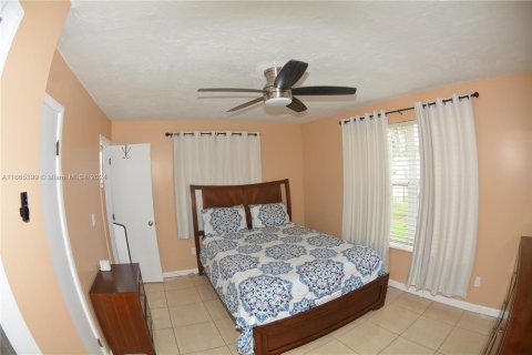 Villa ou maison à vendre à Miami Gardens, Floride: 4 chambres, 163.69 m2 № 1384274 - photo 26