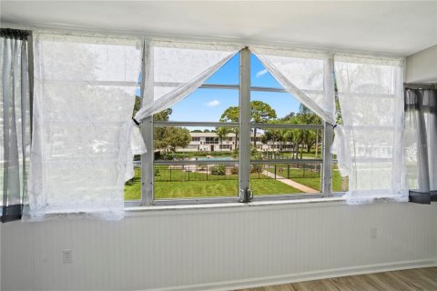 Condominio en venta en Saint Petersburg, Florida, 1 dormitorio, 60.39 m2 № 1336871 - foto 27