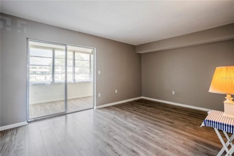 Copropriété à vendre à Saint Petersburg, Floride: 1 chambre, 60.39 m2 № 1336871 - photo 21