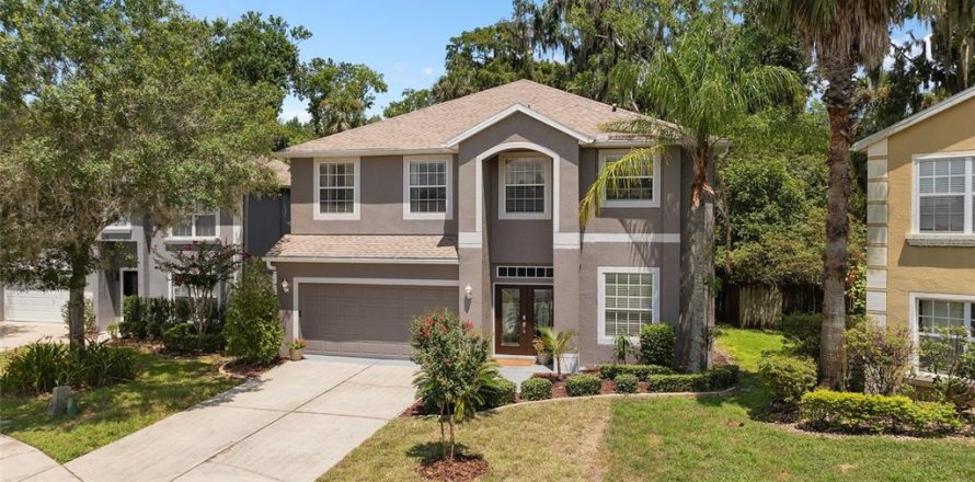 House in Winter Springs, Florida 4 bedrooms, 268.3 sq.m. № 1336803