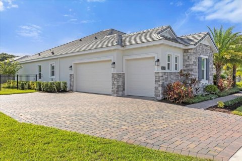 Villa ou maison à vendre à Sanford, Floride: 4 chambres, 317.63 m2 № 1336872 - photo 4