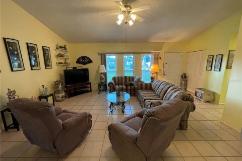 Casa en venta en Kissimmee, Florida, 3 dormitorios, 123.84 m2 № 1336802 - foto 5