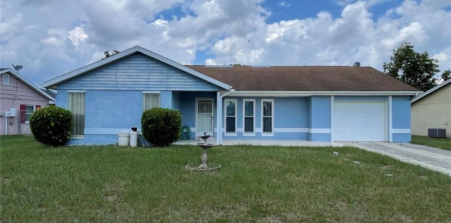 House in Kissimmee, Florida 3 bedrooms, 123.84 sq.m. № 1336802