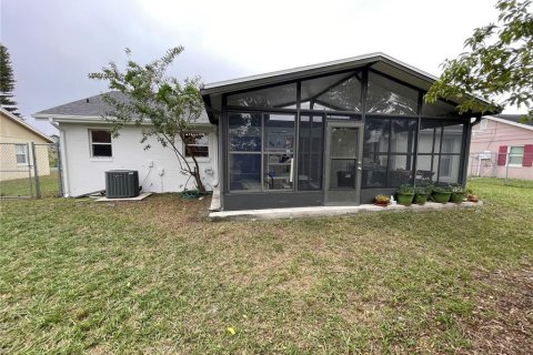 Villa ou maison à vendre à Kissimmee, Floride: 3 chambres, 123.84 m2 № 1336802 - photo 24