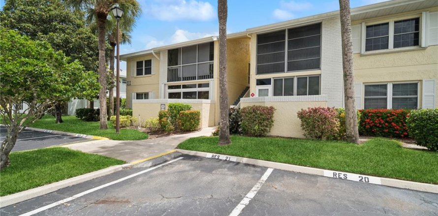 Condo in Palm Bay, Florida, 2 bedrooms  № 1336801