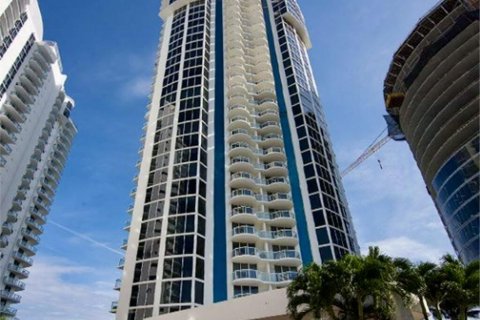 Condominio en venta en Sunny Isles Beach, Florida, 3 dormitorios, 205.31 m2 № 1002961 - foto 5