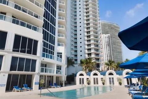 Copropriété à vendre à Sunny Isles Beach, Floride: 3 chambres, 205.31 m2 № 1002961 - photo 3