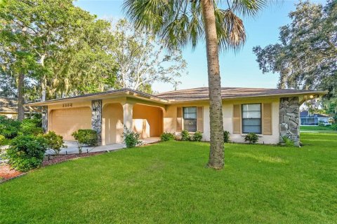 Casa en alquiler en Sarasota, Florida, 3 dormitorios, 141.03 m2 № 1396675 - foto 1