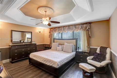 Villa ou maison à vendre à Miramar, Floride: 4 chambres, 221.57 m2 № 983410 - photo 13