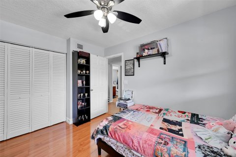 Condo in Coral Springs, Florida, 3 bedrooms  № 1183716 - photo 12