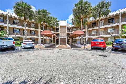 Copropriété à vendre à Coral Springs, Floride: 3 chambres, 102.19 m2 № 1183716 - photo 5