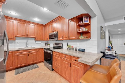 Condominio en venta en Coral Springs, Florida, 3 dormitorios, 102.19 m2 № 1183716 - foto 16