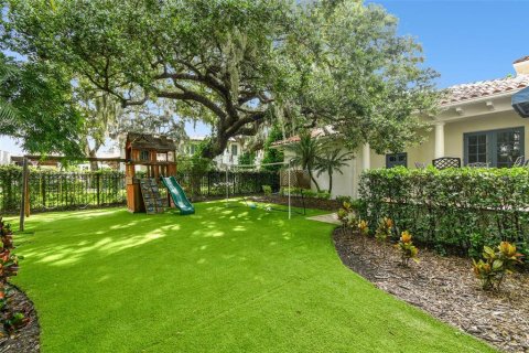 Villa ou maison à vendre à Tampa, Floride: 5 chambres, 410.72 m2 № 1361635 - photo 14