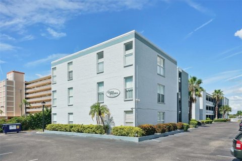 Copropriété à vendre à South Pasadena, Floride: 2 chambres, 78.5 m2 № 1361044 - photo 2