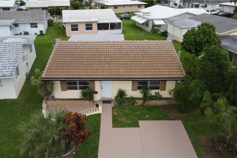 Villa ou maison à vendre à Tamarac, Floride: 2 chambres, 98.66 m2 № 1216065 - photo 13