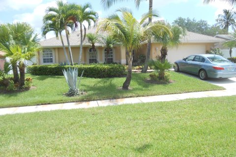 House in Royal Palm Beach, Florida 3 bedrooms, 148.74 sq.m. № 1216063 - photo 9