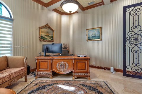 Villa ou maison à vendre à Boca Raton, Floride: 5 chambres, 566.61 m2 № 525989 - photo 16